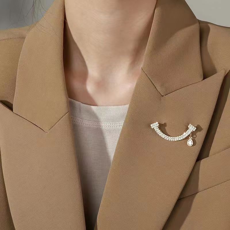 Full Diamond Smile Water Drop Smiley Face Brooch Cute Style Clothes Pin ...