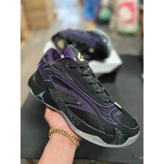 Fnatic yeezy best sale 700 raven