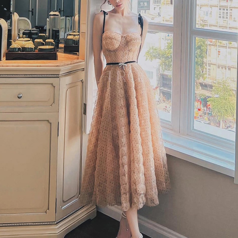 2025 2025 Popular trade simple dress popular one-word shoulder thin temperament slim sexy white trailing evening dress