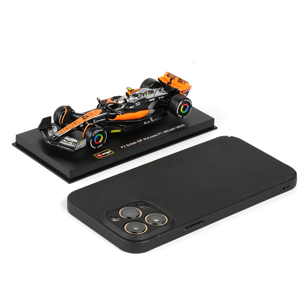 Bburago 1:43 McLaren Racing MCL60 Racing (2023) with pilot