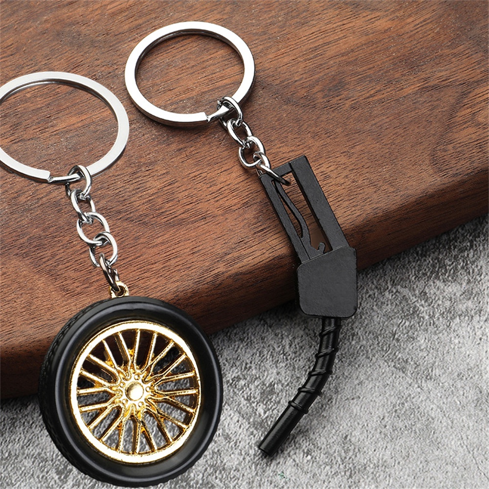 Creative Simulation Metal Tire Keychain 3D Car Wheel Hub Key Chain Men