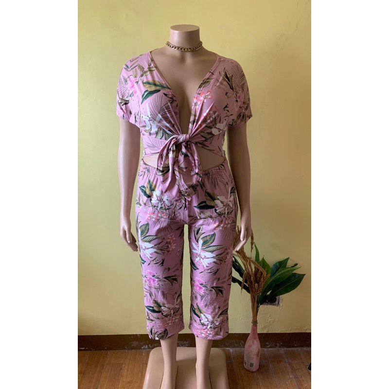 PLUS SIZE PEEKABOO JUMPSUIT | Shopee Philippines