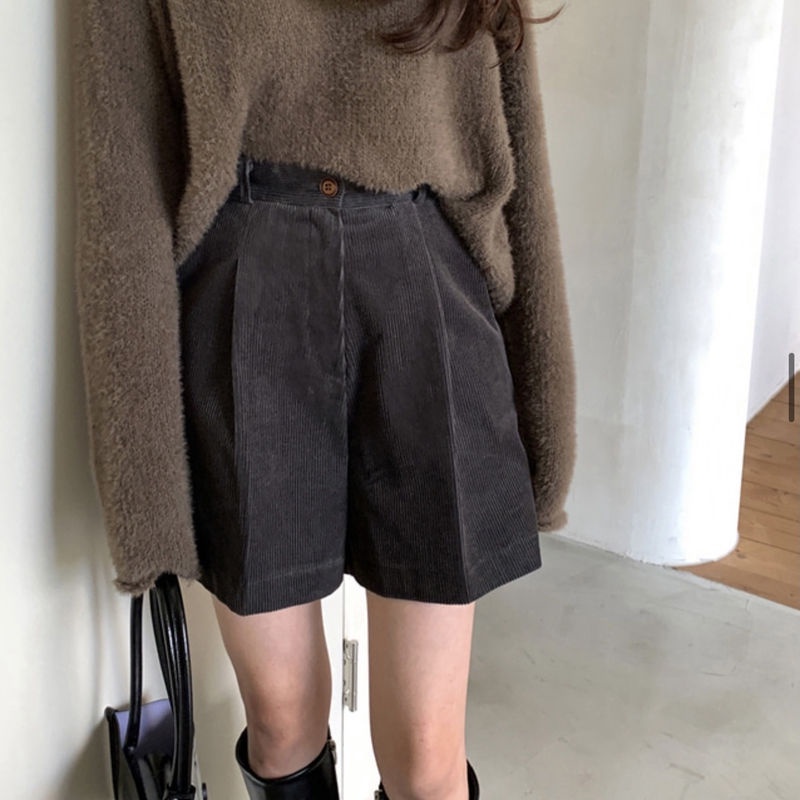 Shorts for woman Brown corduroy shorts with wide legs, black casual and