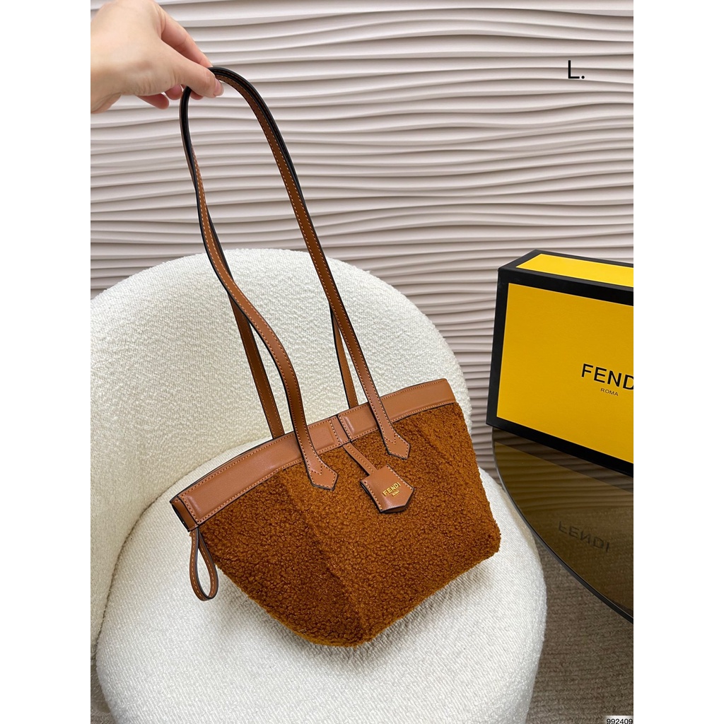 Fendi Shoulder Bag Sports Leather Camera Crossbody Bags Men's And Women