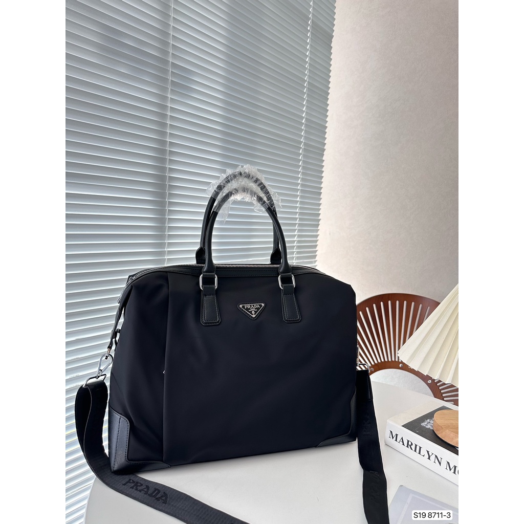 Prada Sling Bag Sports Messenger Bags Sports Shoulder Bag Women Leather Crossbody Purse Bags Luxury Shopping Tote Bag