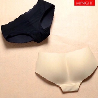 Seamless panty with foam padded