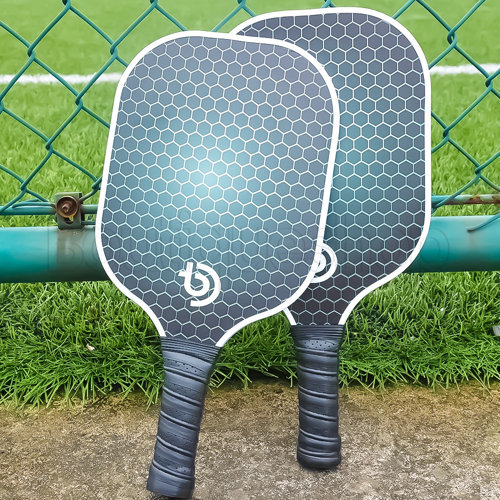 Professional Competition Pickle Balls Bats / Carbon Fiber Surface PEAK Racket /