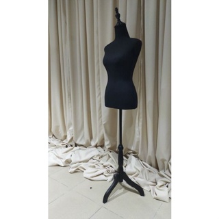 SGSG Female Mannequins White Professional Dressmaker Dress Form Pinnable  Large Female Mannequin Torso Tailor Model with Metal Base (110#)