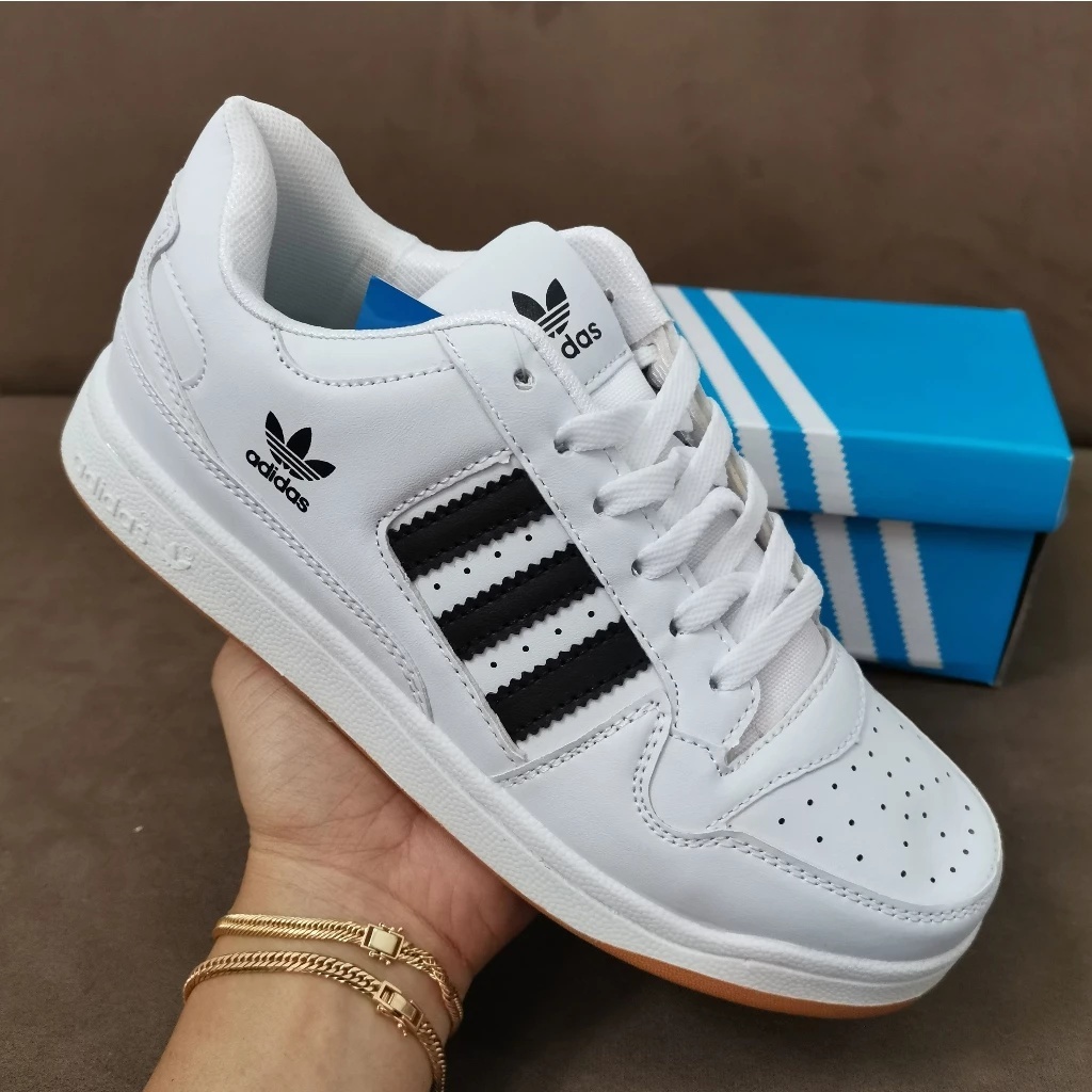 Adidas Running Shoes Low Cut Men s Casual Sneakers Sneakers 2366