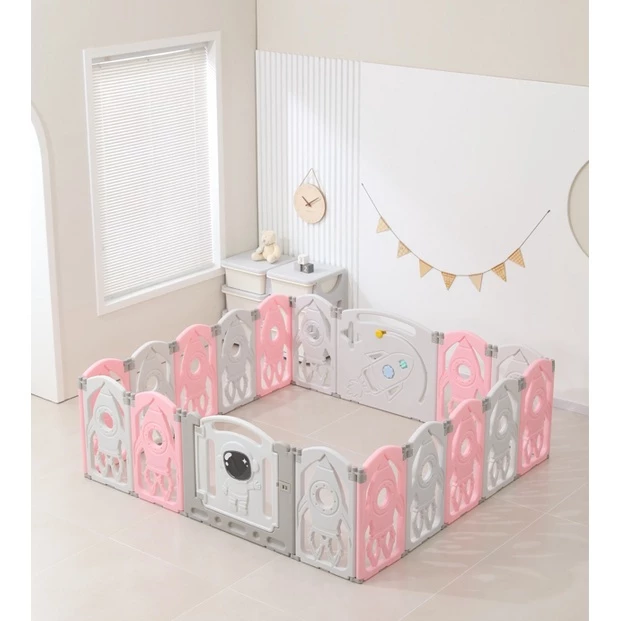 7. Playpen Astronaut Theme