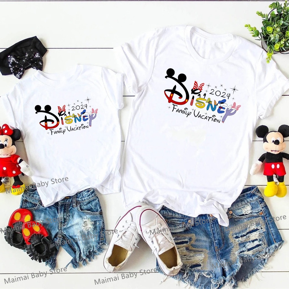 New 2024 Disney Family Vacation Shirts Father Mother Daughter Son Kids  Tshirts Look First Disneyland Trip Family Matching Outfits