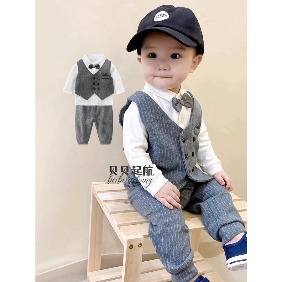 Oneyearold gown threepiece suit for baby boy children British