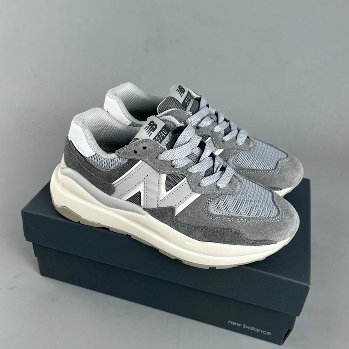 New Balance/New Balance NB5740 series grip soles can be described as a ...