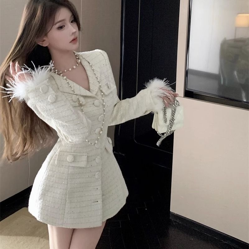 2025 Xiaoxiangfeng down jacket rhombus high-end 90 white duck down light and thin white women's  short women's coat