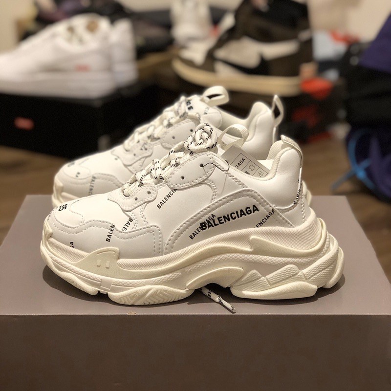 Triple s clearance balenciaga size chart