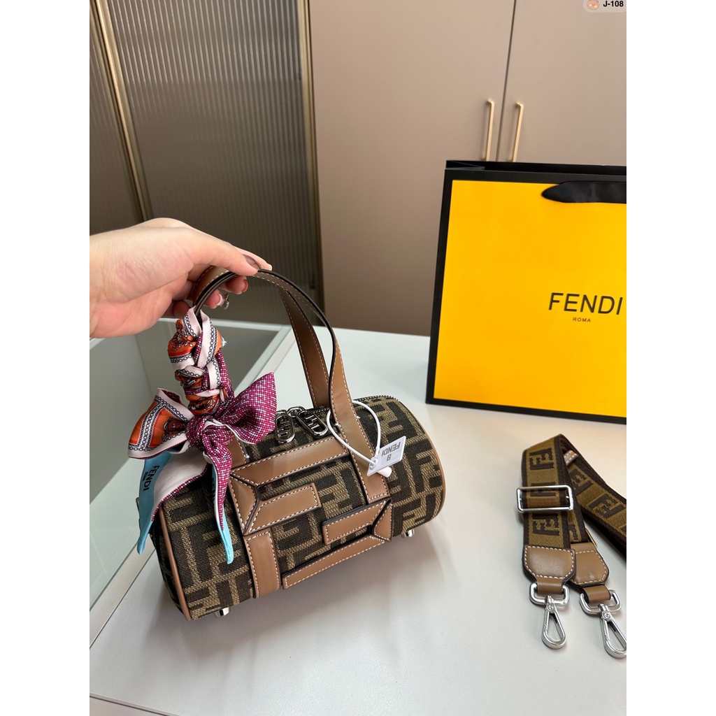 Fendi Shoulder Bag Sports Leather Camera Crossbody Bags Men's And Women