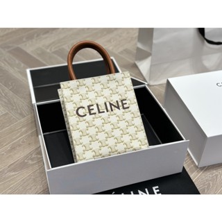 Celine shopping on outlet line