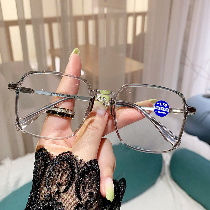 High fashion reading glasses 2025
