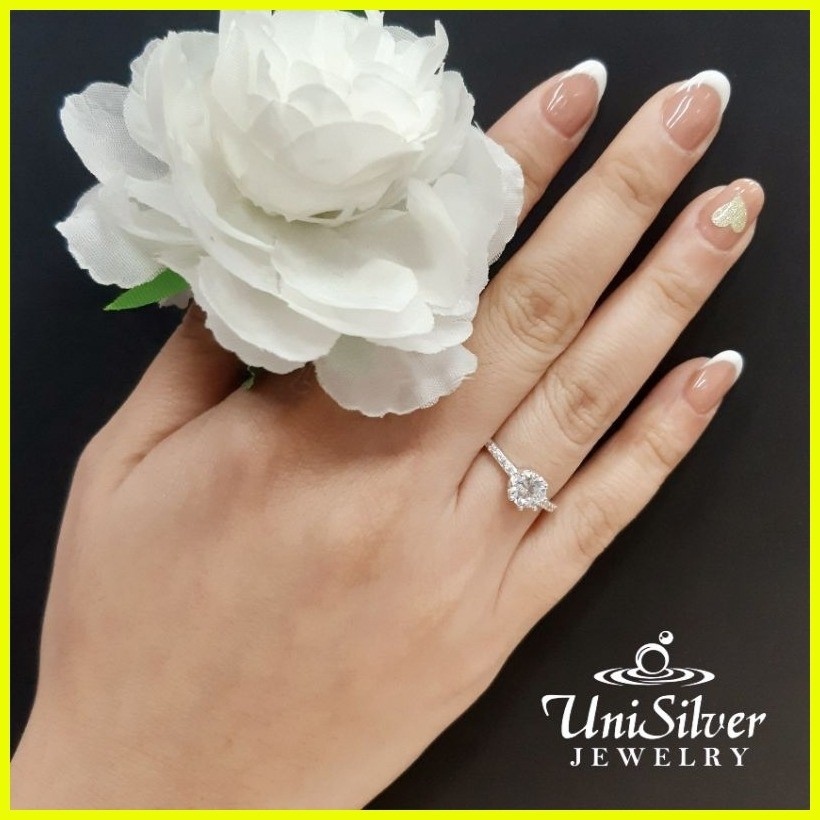 【hot sale】 Unisilver 925 Sterling Silver Solitaire Engagement Ring