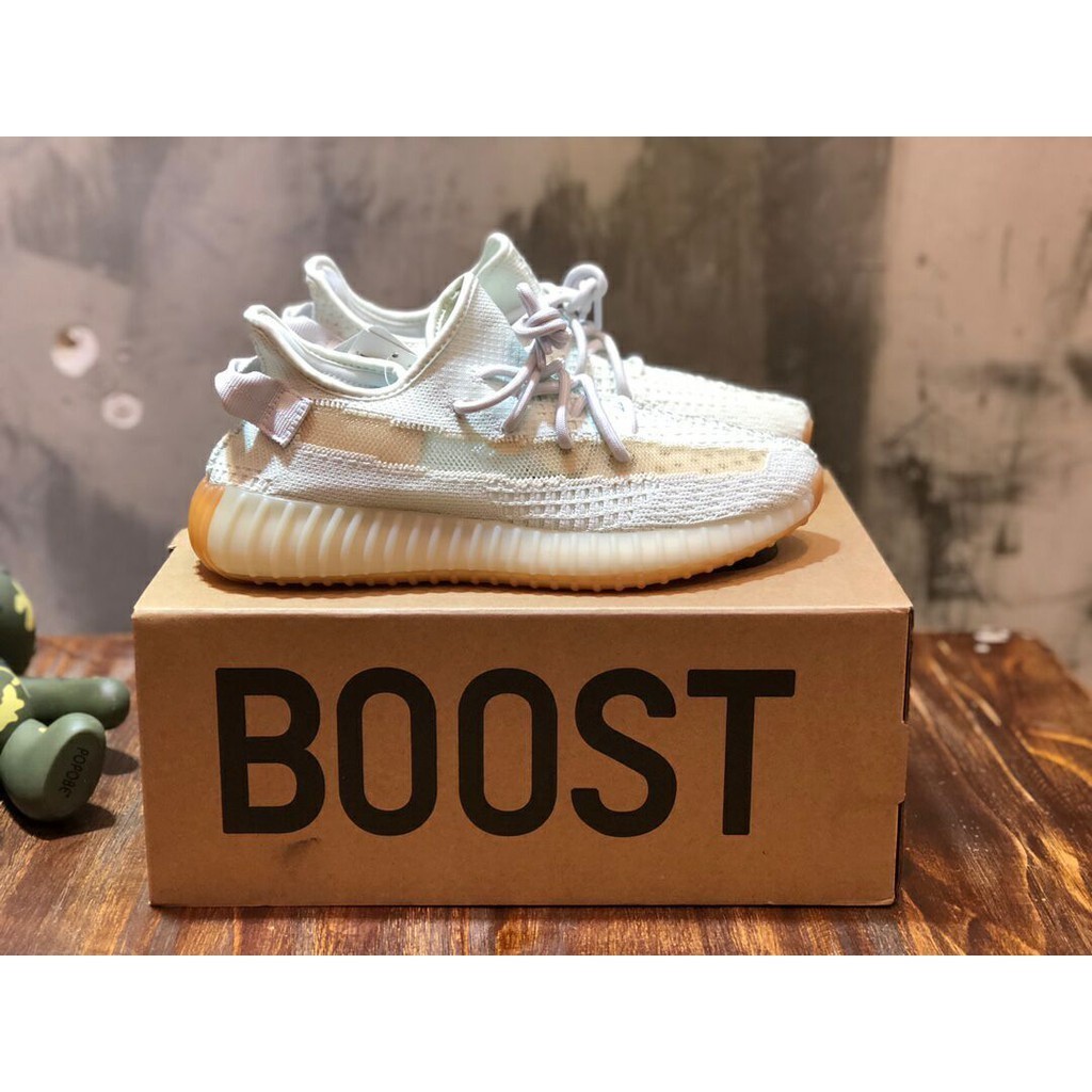 High Quality New Product Limited Edition YEEZY BOOST 350 V2 Mint Green White Green Limited European Asia Limited Shopee Philippines