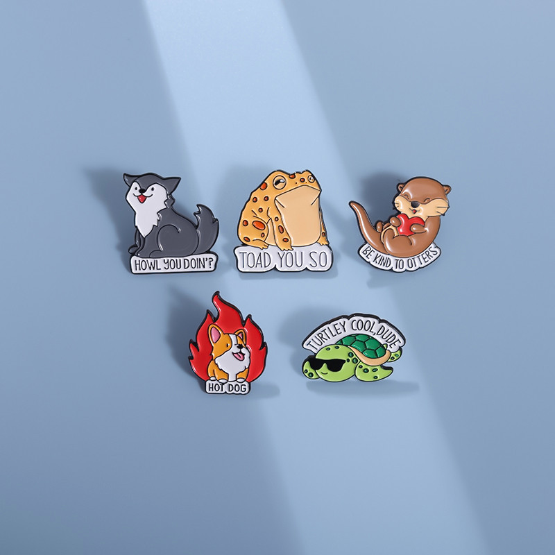 Never Stop Screaming Lapel Pin Frog Toad