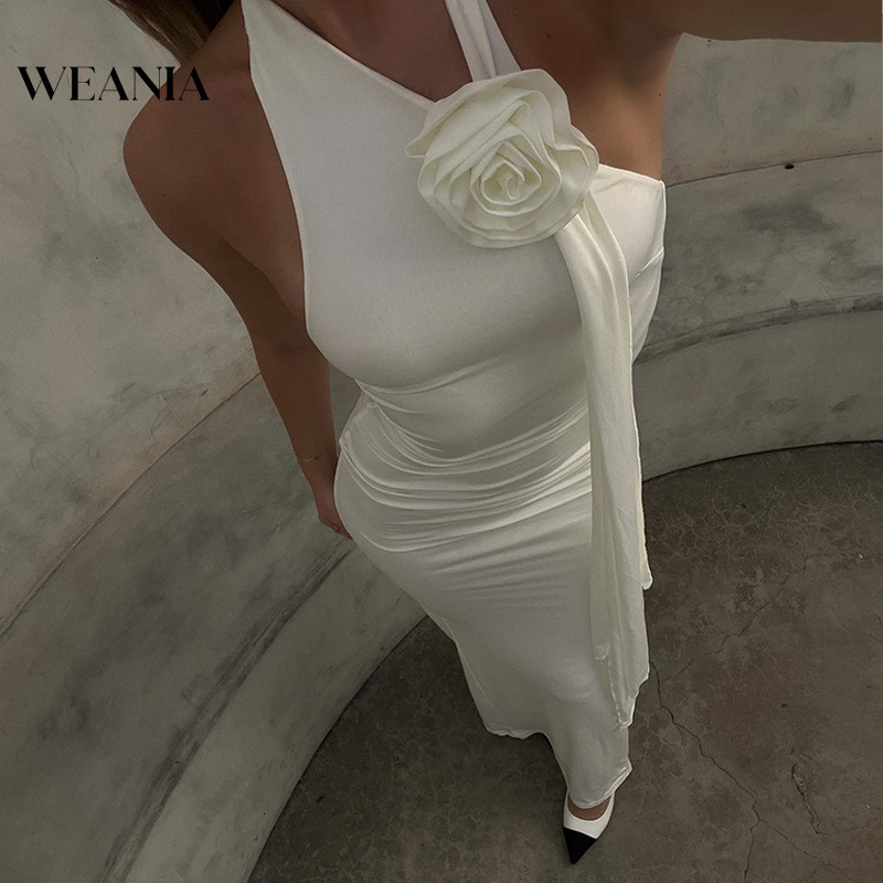Sexy Backless Flower Shape Halter Long Dresses main image 0
