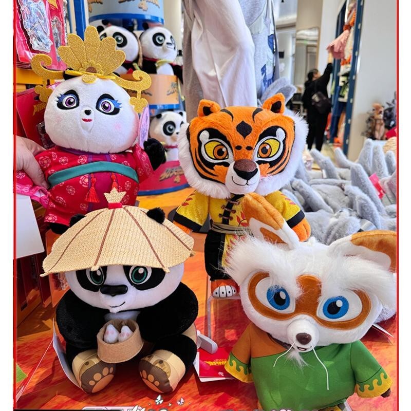 Universal Studios Kung Fu Panda 4 peripheral action figures, Po, Fox ...