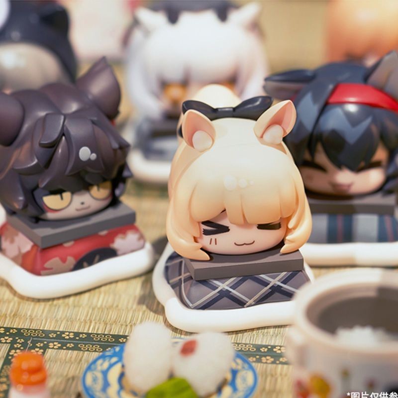 Arknights Merchandise: Warm Winter Blanket Blind Box Eggs Figures ...