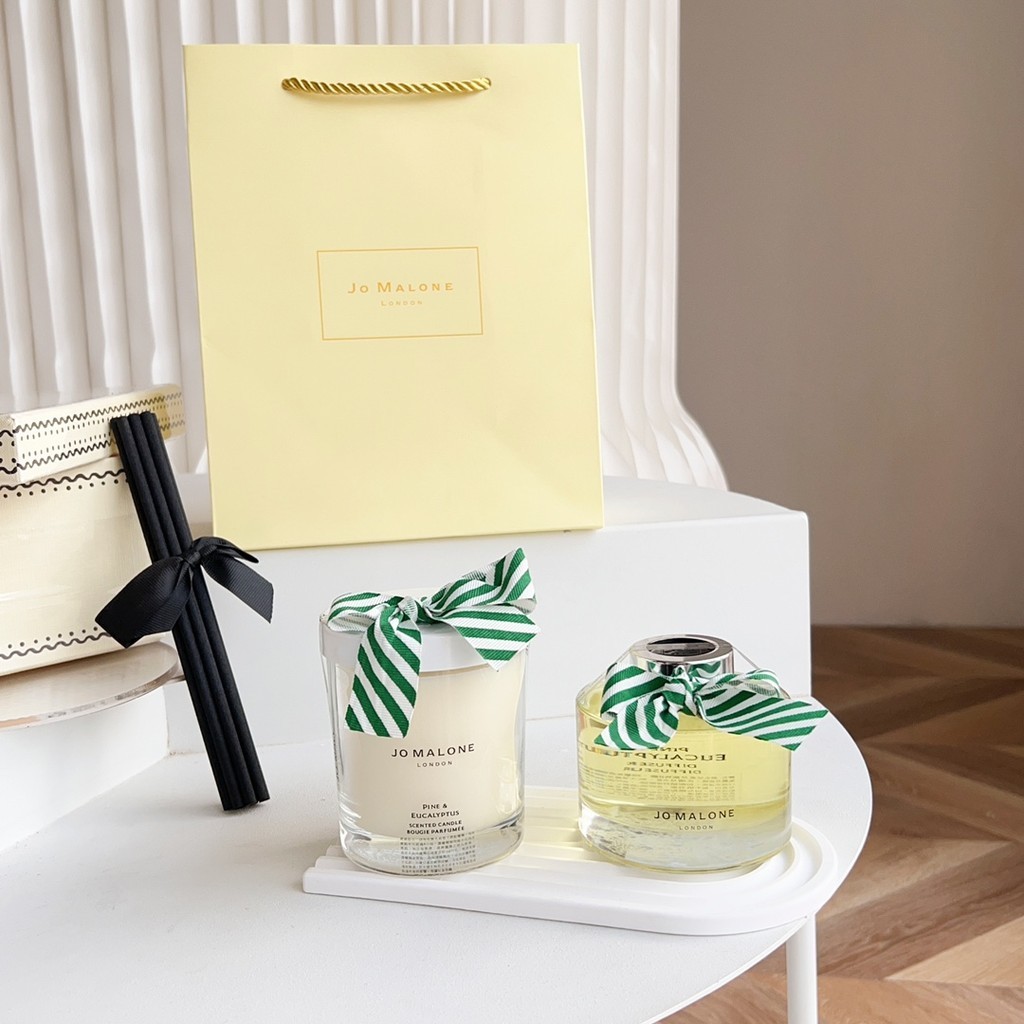 Jo Malone Two piece setTree Pine and Eucalyptus Fragrance Candle 200g