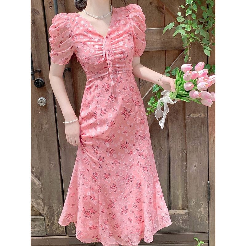 Tea Break Bellflower French Hepburn Style Beautiful Gentle Style Narrow ...