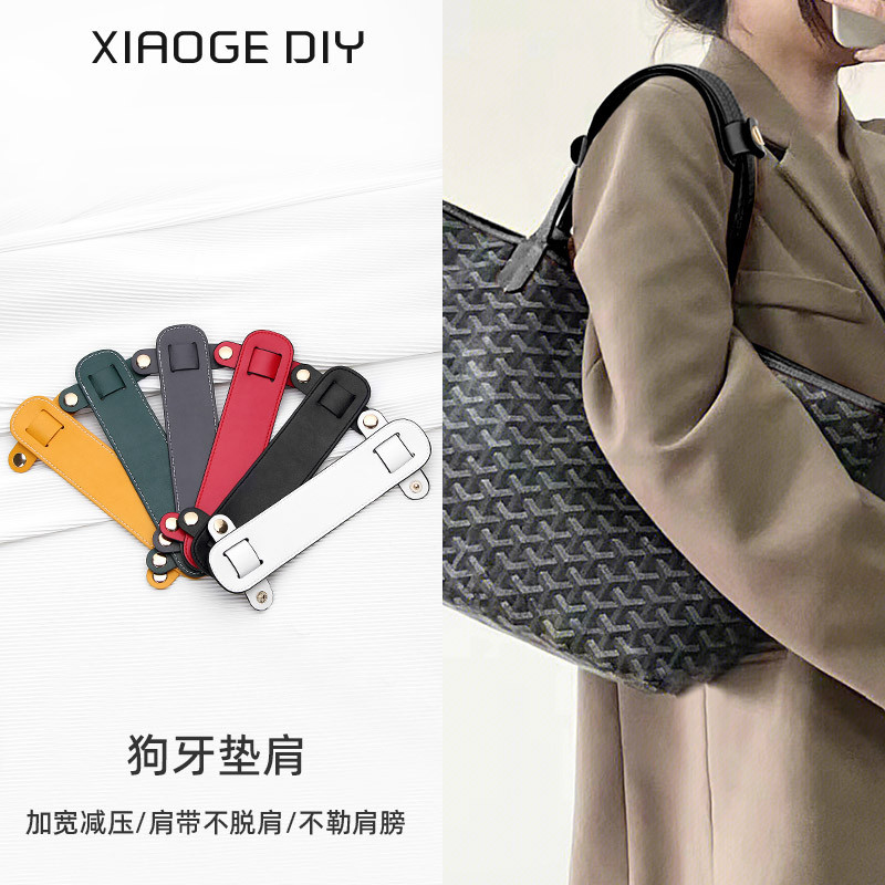 Can You Carry a Goyard Bag Without the Strap?