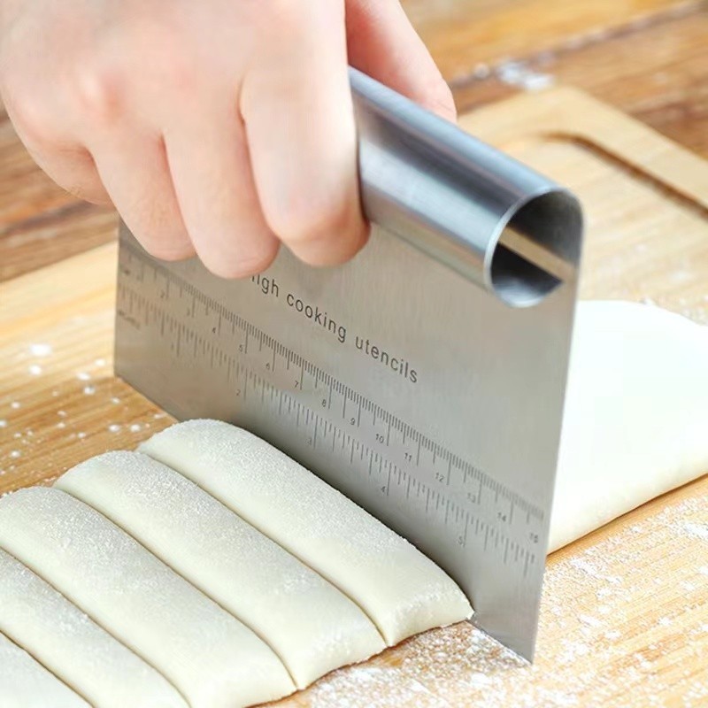 Hot selling Stainless steel with scale cutter sausage scraper dough ...