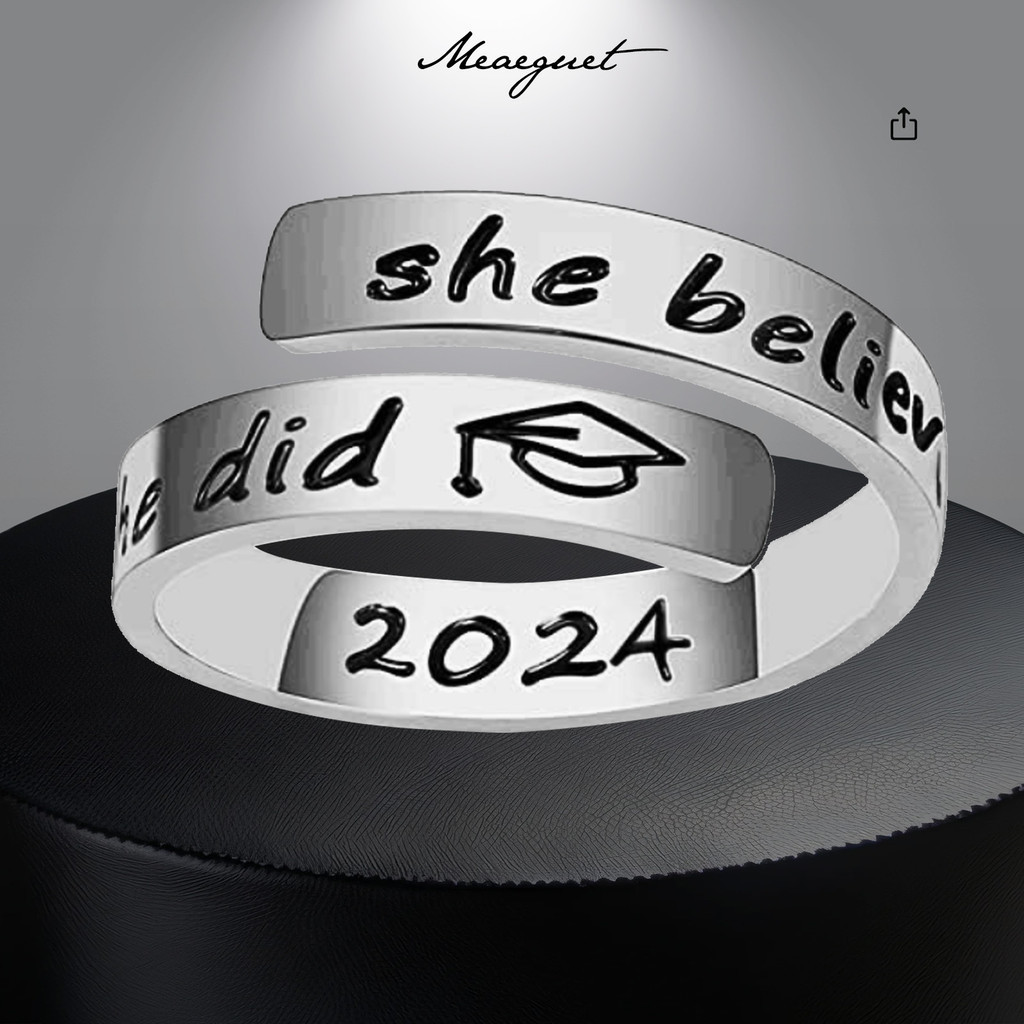 Meaeguet Personalized Class of 2024 Ring Graduation College Ring Family