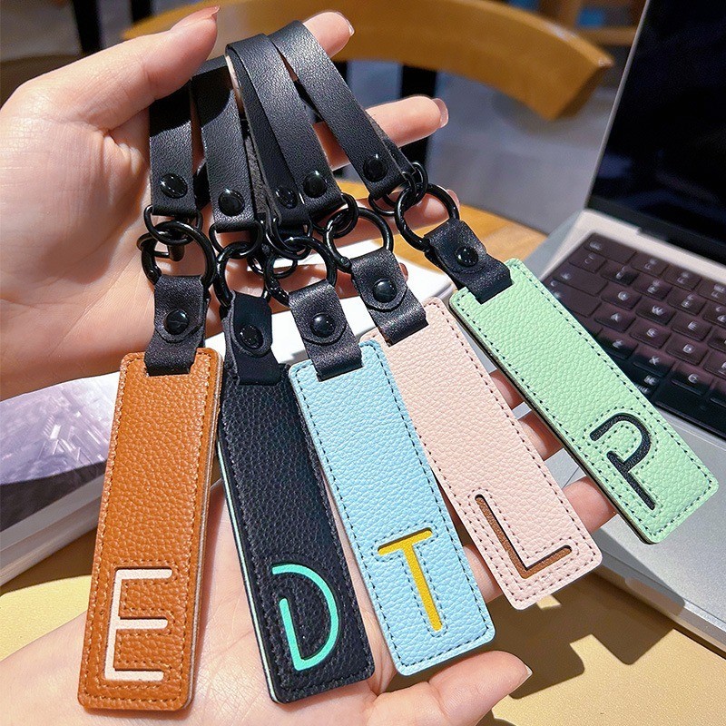 Fashion Leather 26Letter Keychains Short Wristband Name Initials Key ...