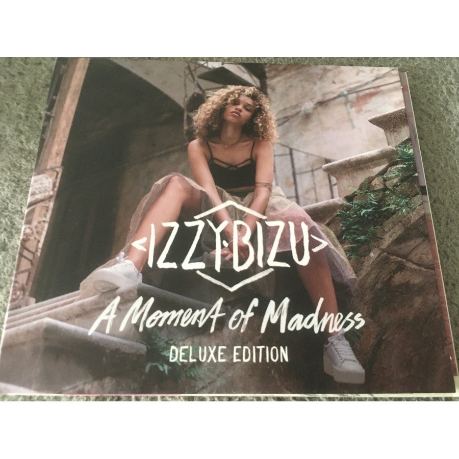 民谣 Izzy Bizu A Moment Of Madness (Unsealing ) | Shopee Philippines