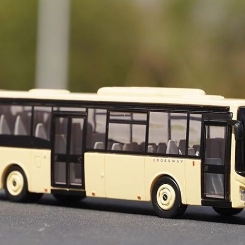 1/87 IVECO CROSSWAY URBANWAY HO Bus Bus Model Plastic Material Beige ...