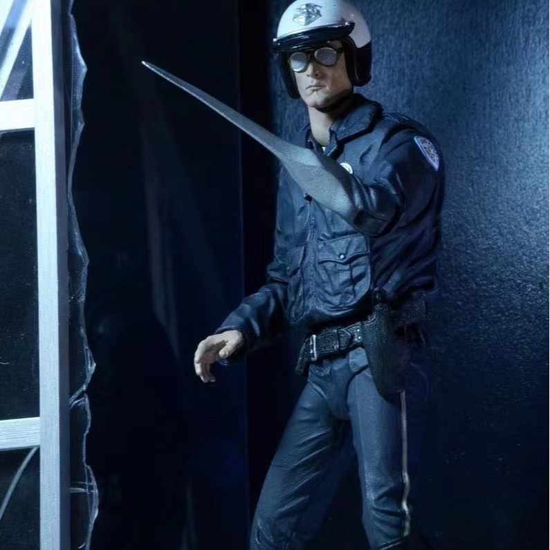 NECA Terminator T-1000 Traffic Police Version 7-Inch Articulated Action ...