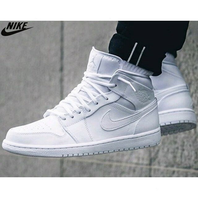 white jordan basketball shoes