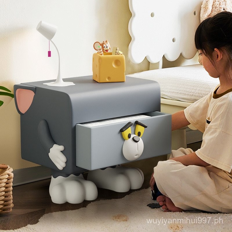 6ft Wooden Tom & Jerry Almari Cupboard – Compact & Fun Storage Solution