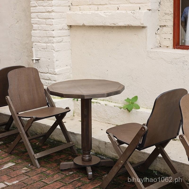 Simple Table and Chair Solid Wood Coffee Table Retro Small round Table ...