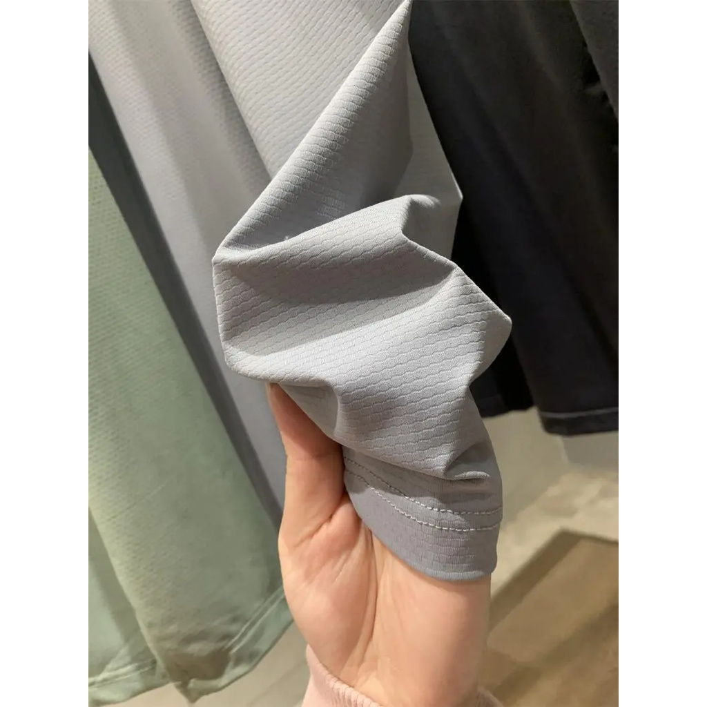 Men's Dry Fit Breathable UV Half Zip Neckline Sports Long Sleeve Jacket