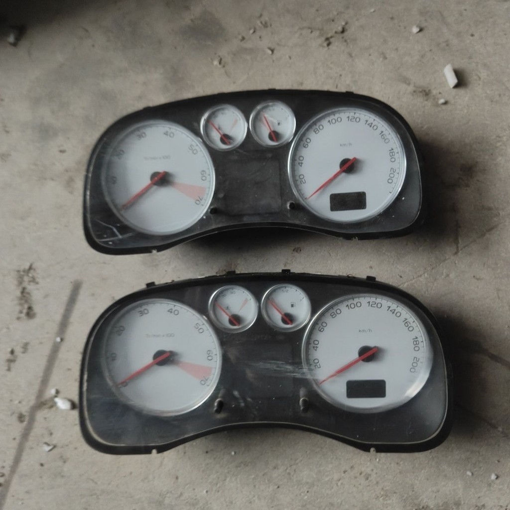 Yixi Suitable for Peugeot 307 Dashboard Assembly Tachometer Water ...