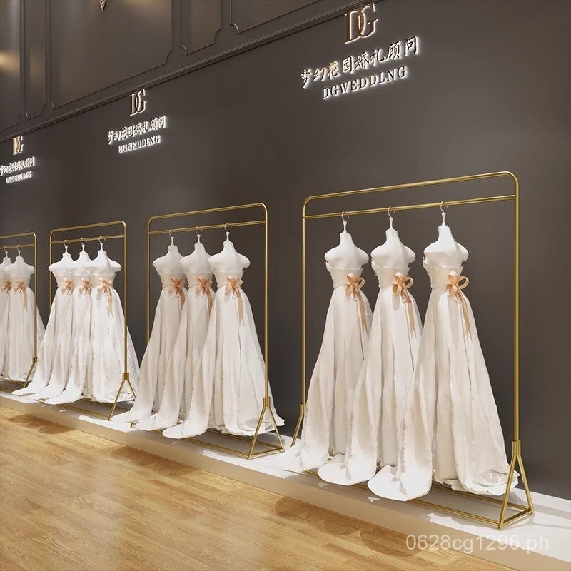 Photo Studio Wedding Clothing Store Display Rack Simple Internet ...