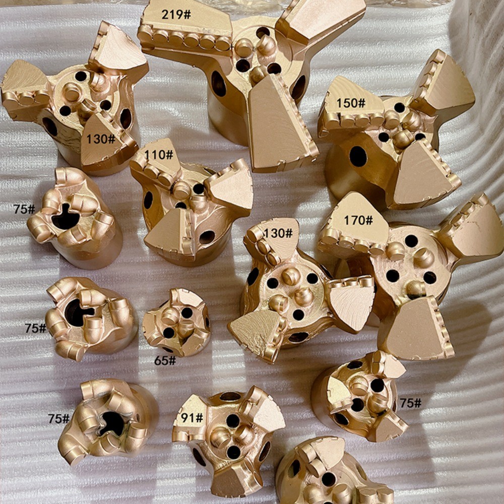 Three-winged inward concave diamond composite drill bit Geological ...