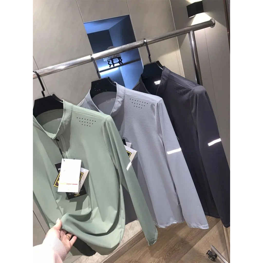 Men's Dry Fit Breathable UV Half Zip Neckline Sports Long Sleeve Jacket