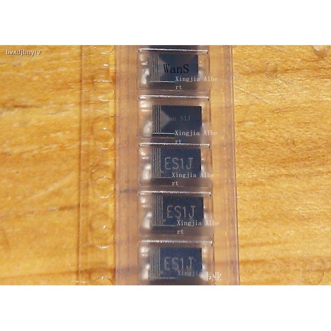 10X diode UA1MTR : redresseur SMD 1kV 1A 75ns SMA Ufmax : 1,7V Ir : 3uA