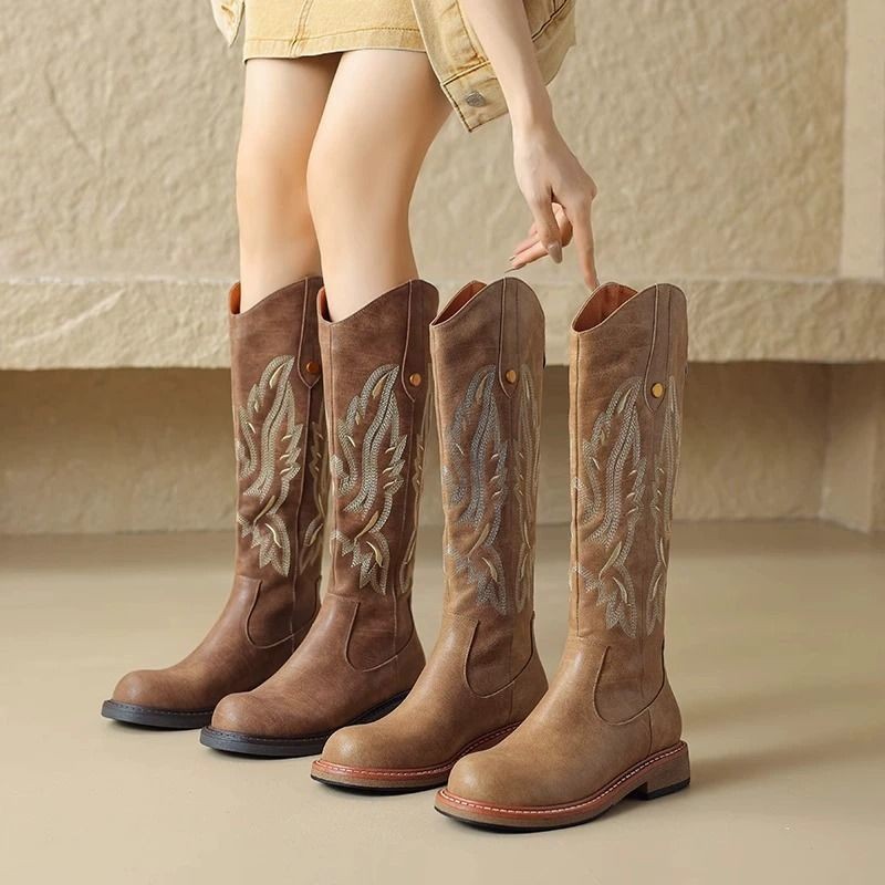 Large Size Embroidered Round Toe MidHeel Western Cowboy Boots 2024 New