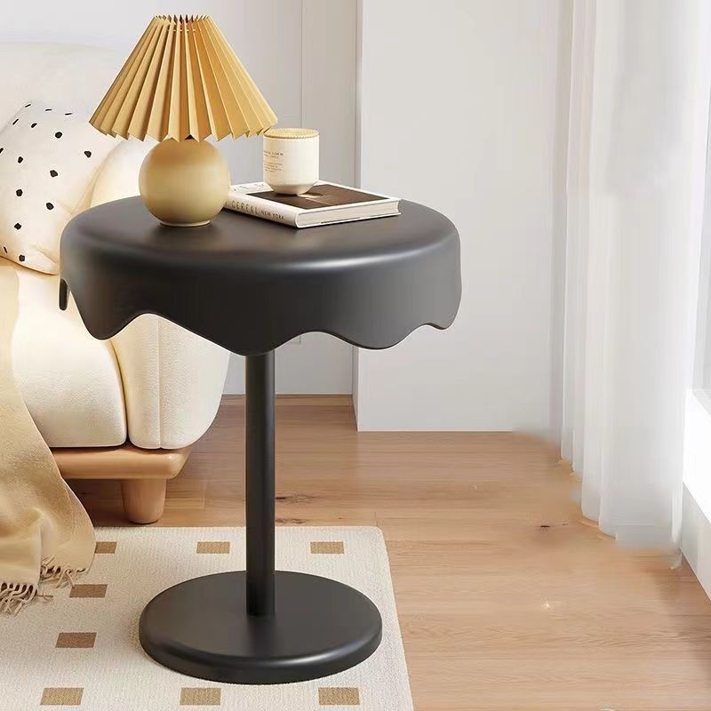Simple Bedroom Side Table Creative Bedside Table Cute Sofa Side Table ...