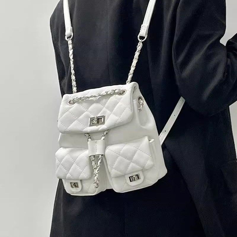 Niche HighEnd Bag Female 2024 Chain Backpack Casual Rhombus Handbag