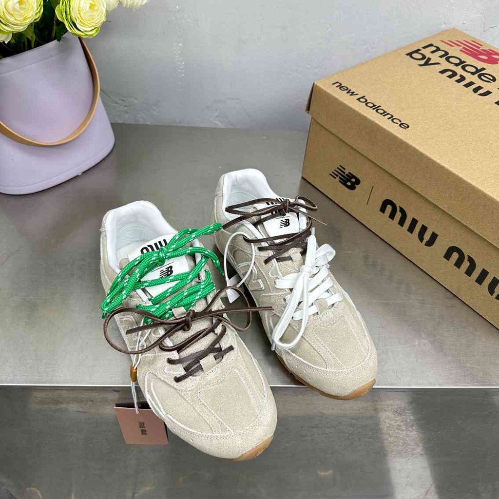 52 GHB7 miumiu men women 530SL leisure sports running shoes Cortez